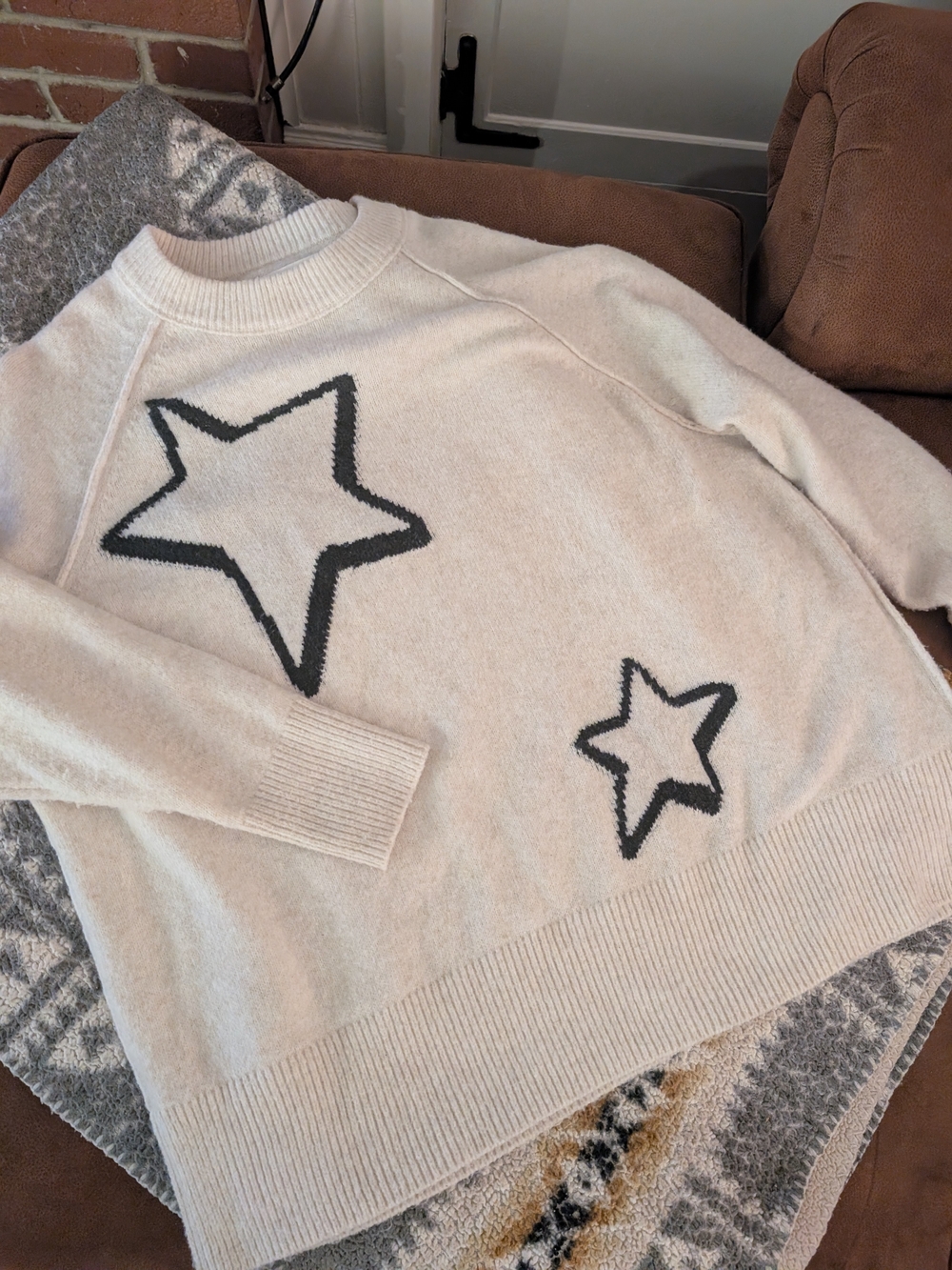 Women’s Cream Star-Print Tunic Crewneck Sweater